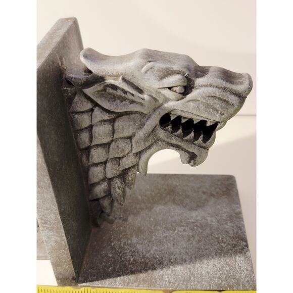 Game of Thrones House of Stark Direwolf Bookends HBO Dark Horse Collectible Gray - Picture 3 of 12